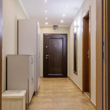 Demira Apartment *